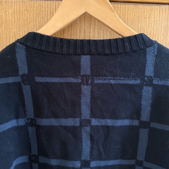 STITCH SPRING • Anime Knit Armband Sweater - Unisex M - Picture 8 of 16